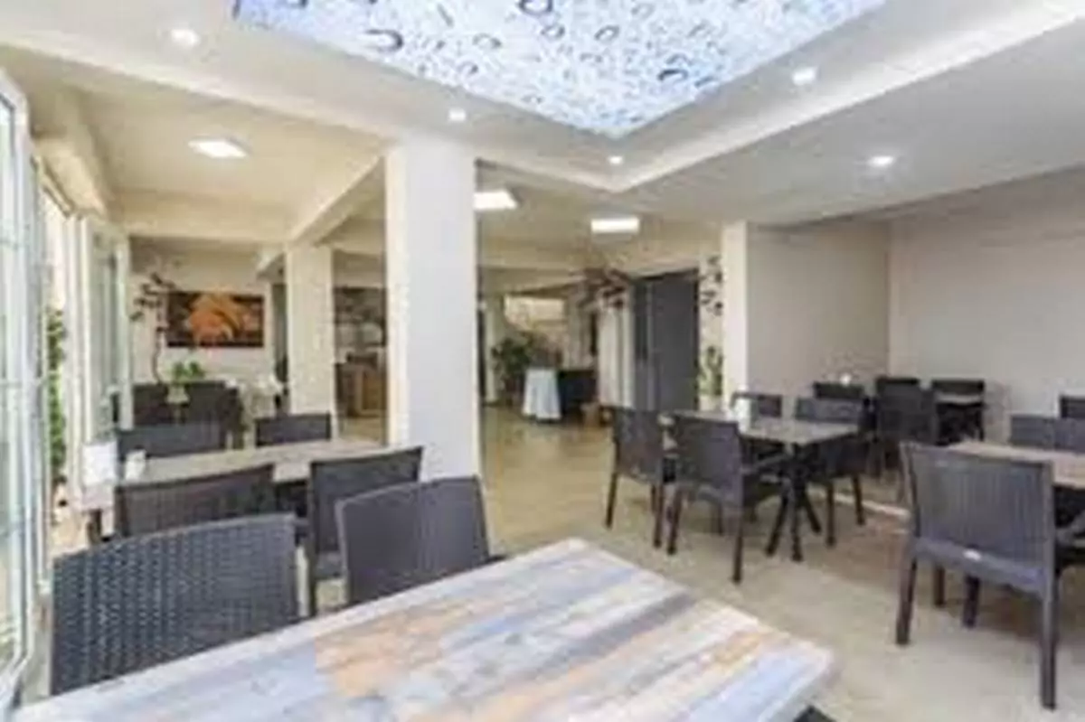 tiana-moon-light3 (Copy).jpg